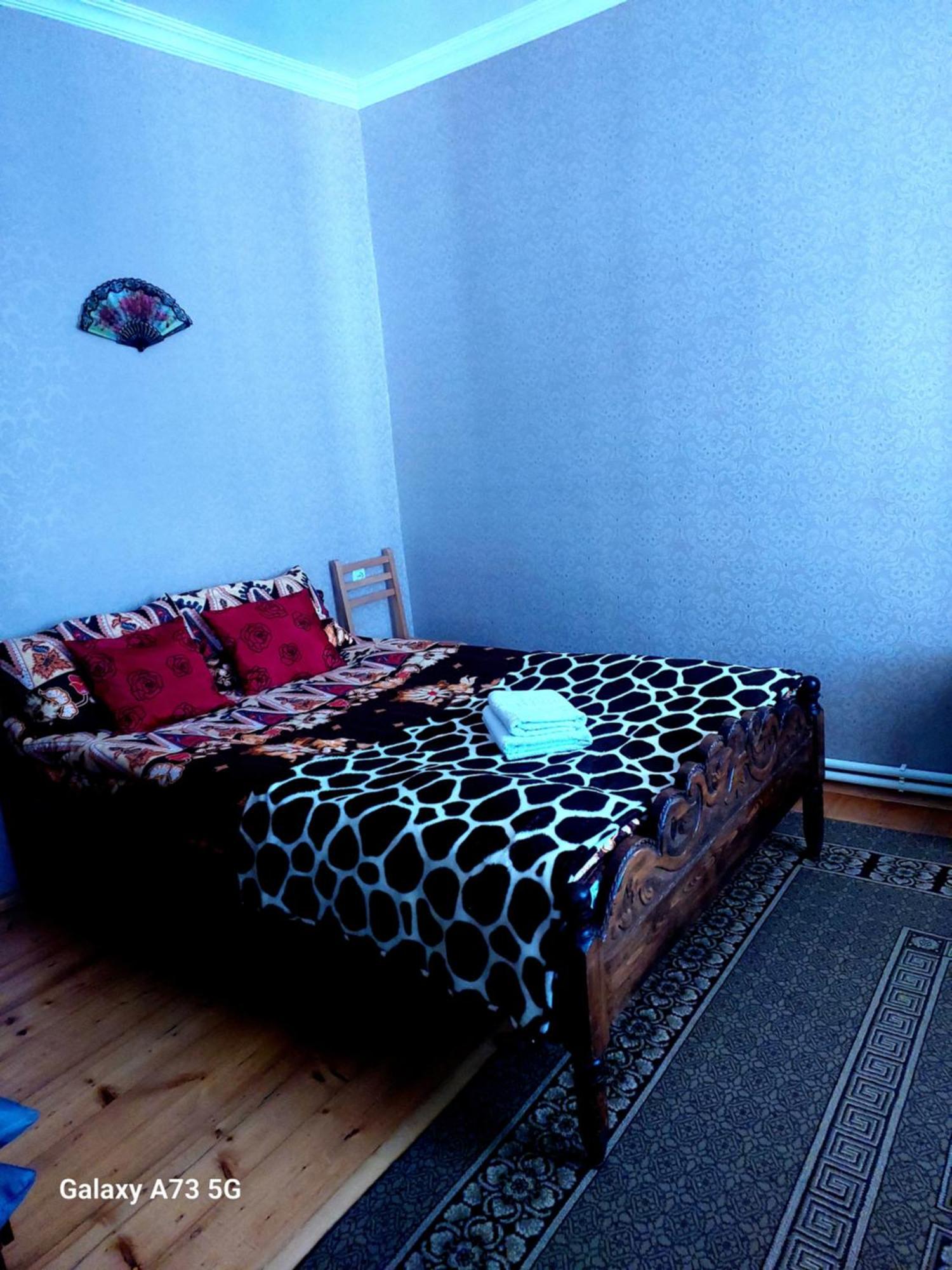 Guest House Lela Rezo Kazbegi Exterior foto